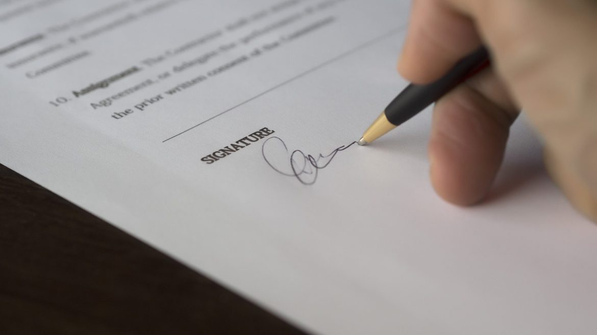 signing